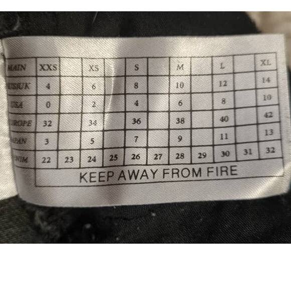 One Teaspoon x Free People Bandits Button Fly Shorts Size 27 - Picture 9 of 9